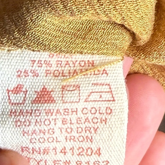 Hem & thread Women’s Size L rayon tank top mustard ruffle shoulder elastic waist - Picture 4 of 6